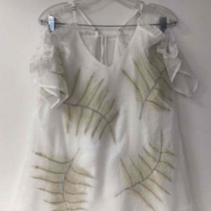 NWT Womens Size M Buckle Cold Shoulder Blouse